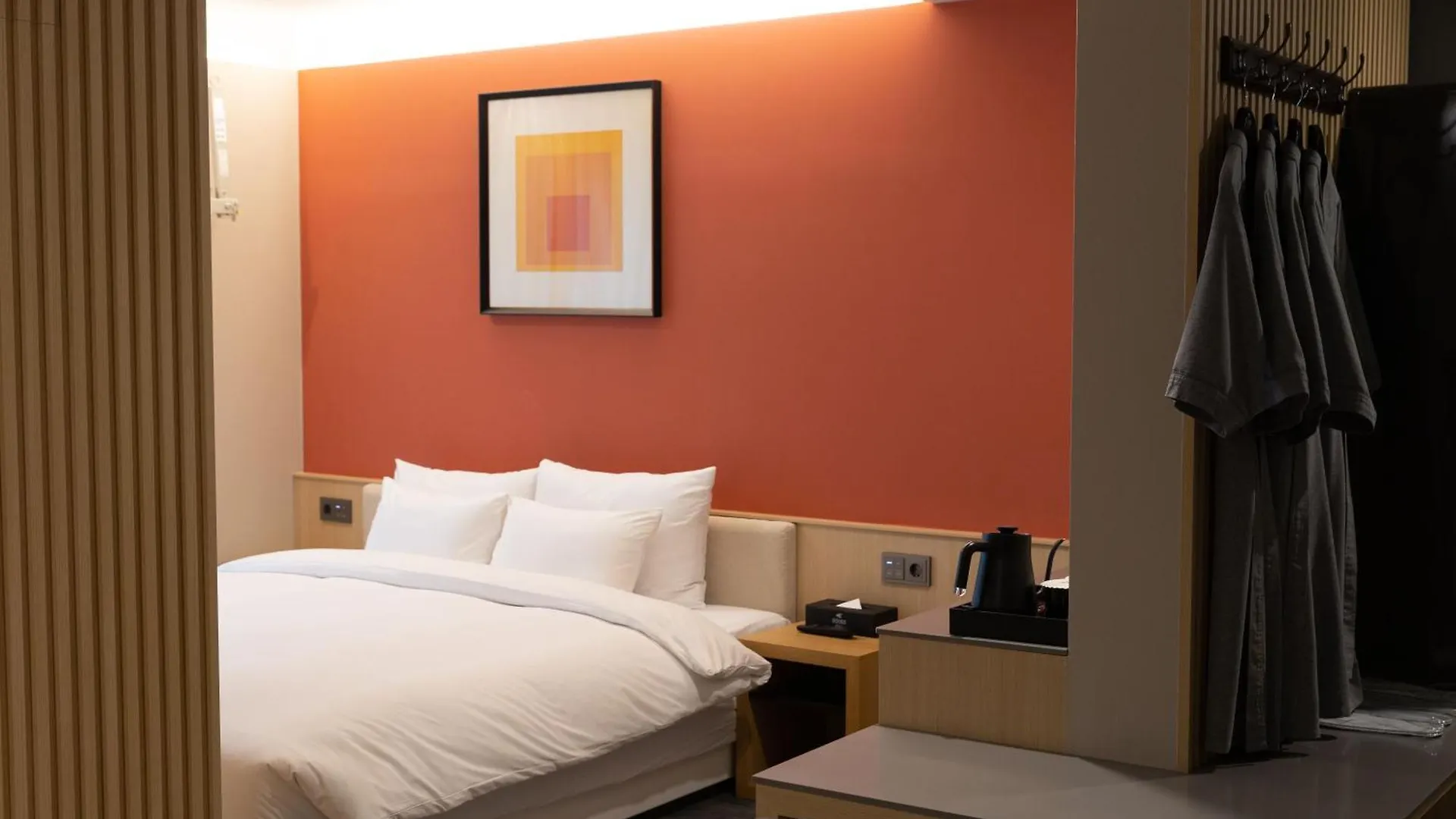 Hound Hotel Busan Station