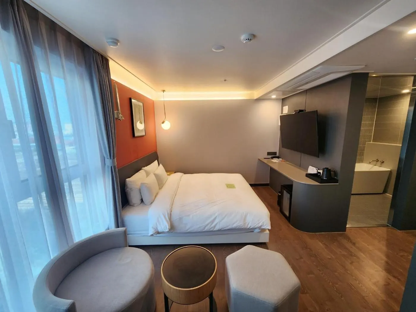 Hound Hotel Busan Station