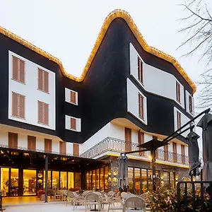 **** Hotel Park Plazza Albania