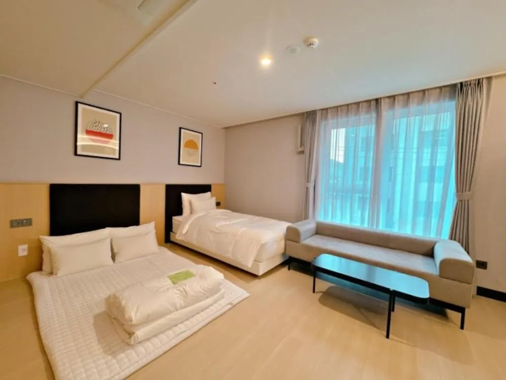 Hound Hotel Busan Station