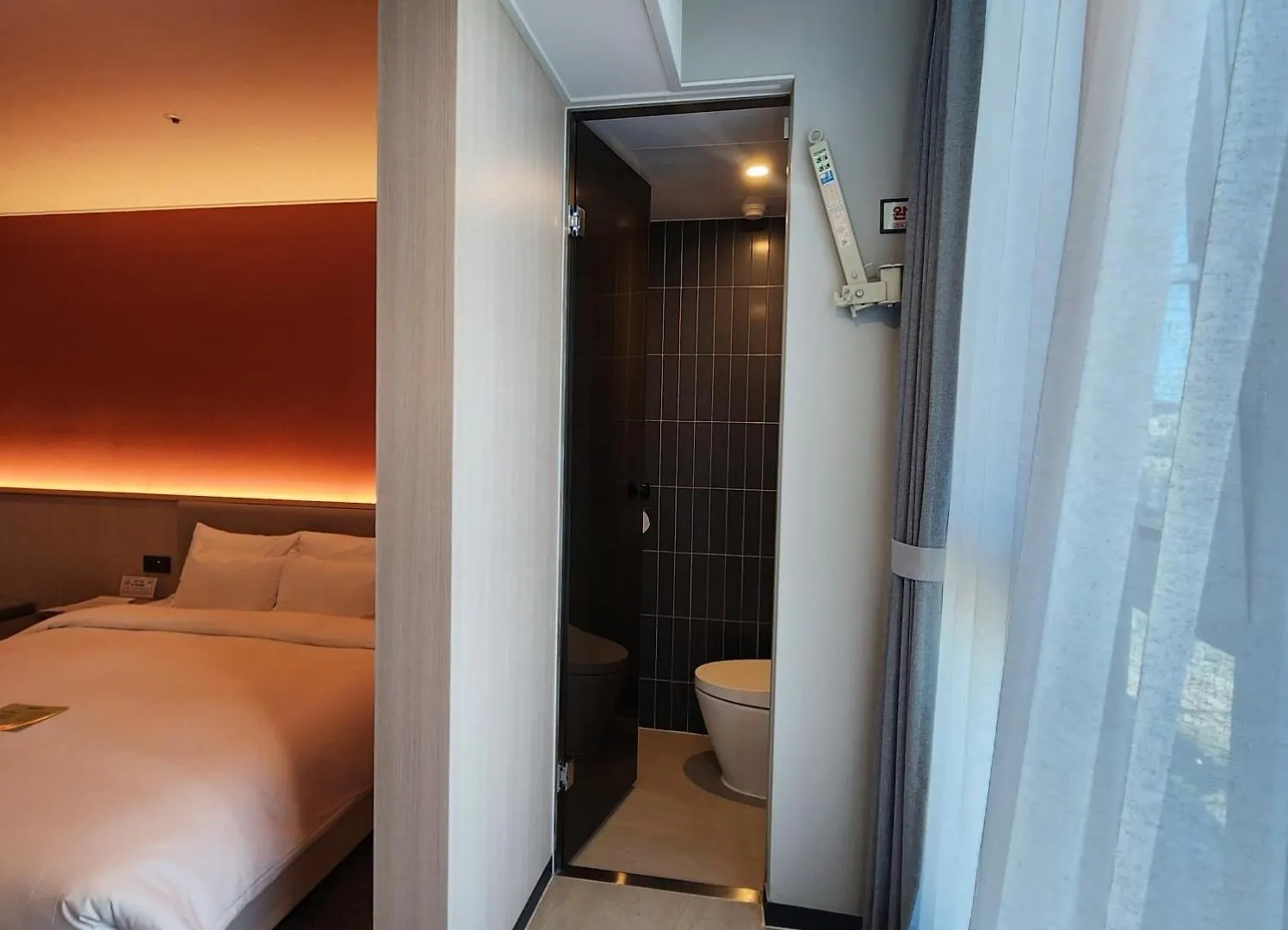Hound Hotel Busan Station 3*,  Corea del Sur